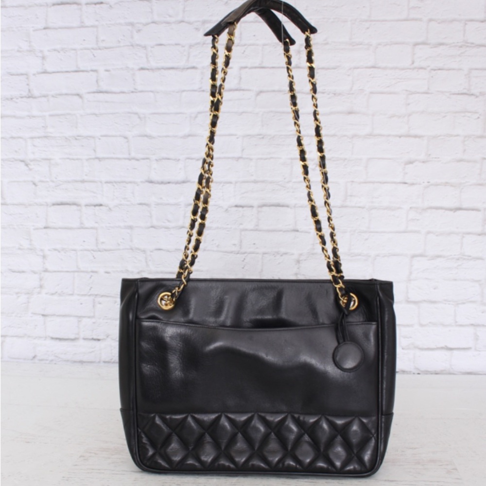 CHANEL Black Lambskin Quilted Chain Shoulder Tote Bag Vintage | Made in Italy